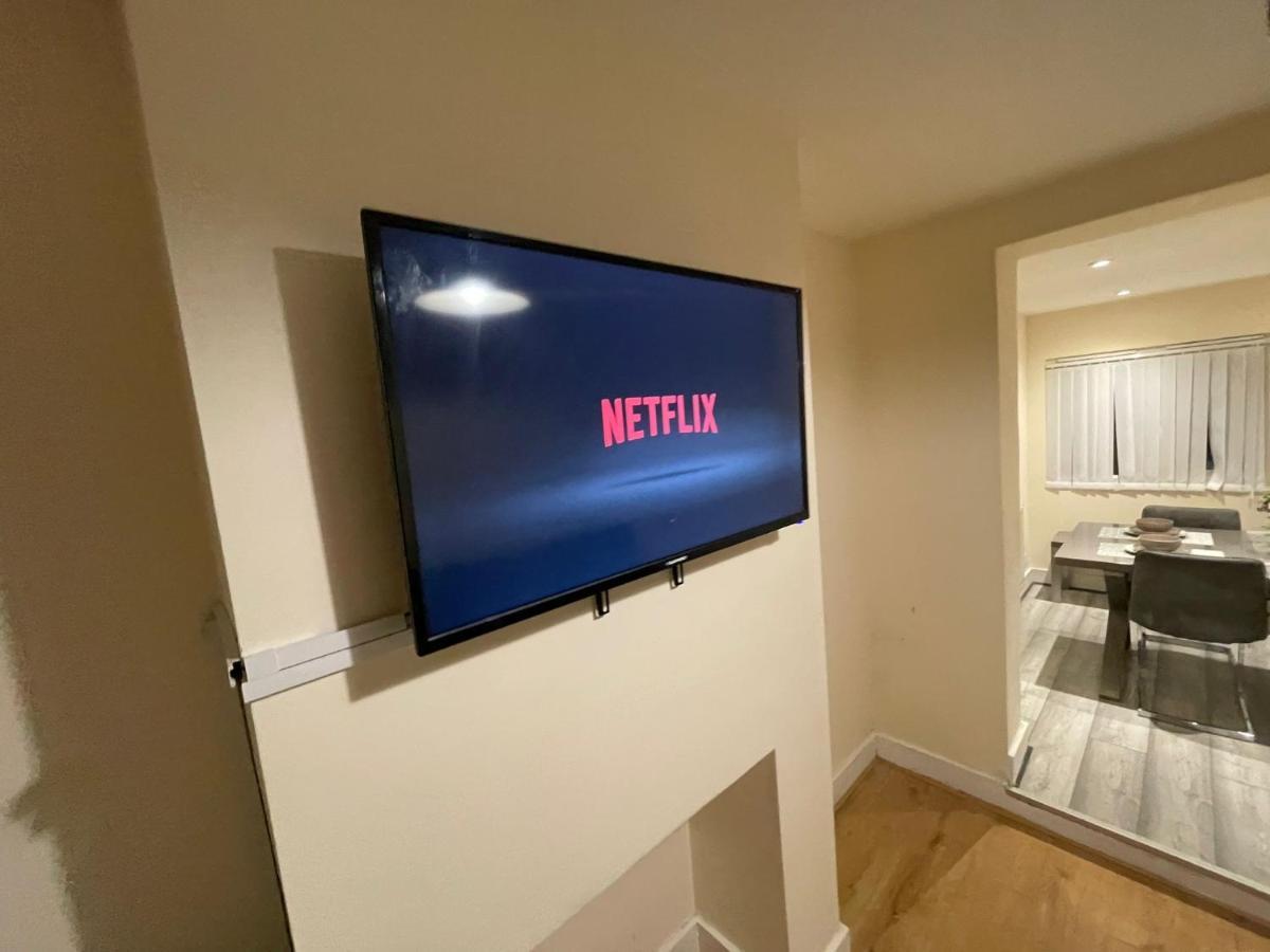 Big 3 Bedroom London House With 2 Bathroom Plumstead  Bagian luar foto